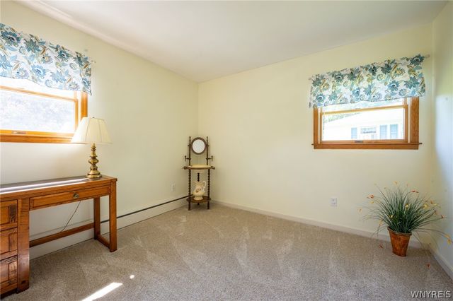 7539 Valley Circle Lane, Boston, NY 14075