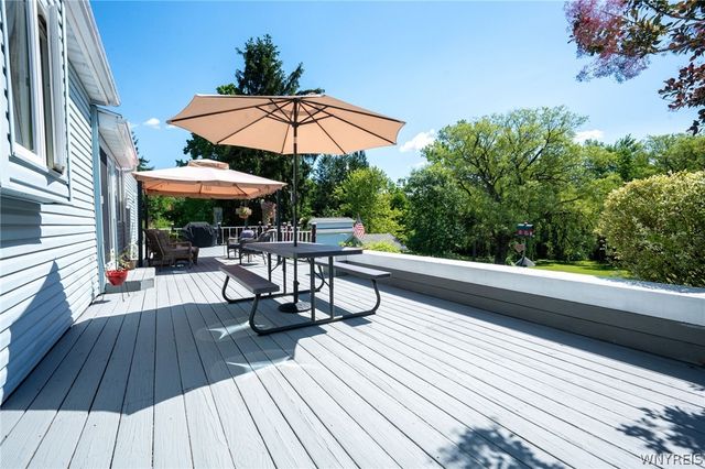 7539 Valley Circle Lane, Boston, NY 14075