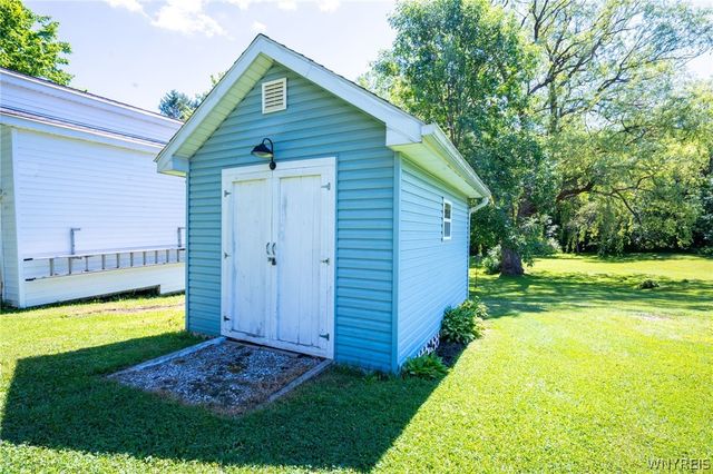 7539 Valley Circle Lane, Boston, NY 14075