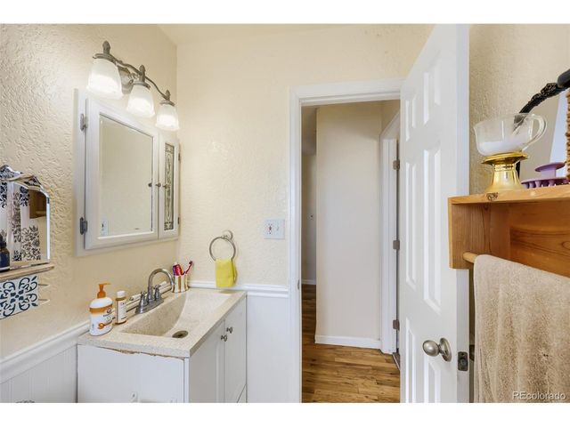 1133 Livingston Ave, Colorado Springs, CO 80906
