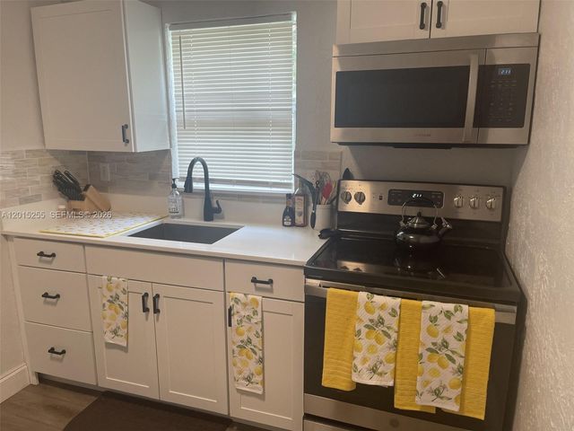 1019 NW 4th Ave, Pompano Beach, FL 33060