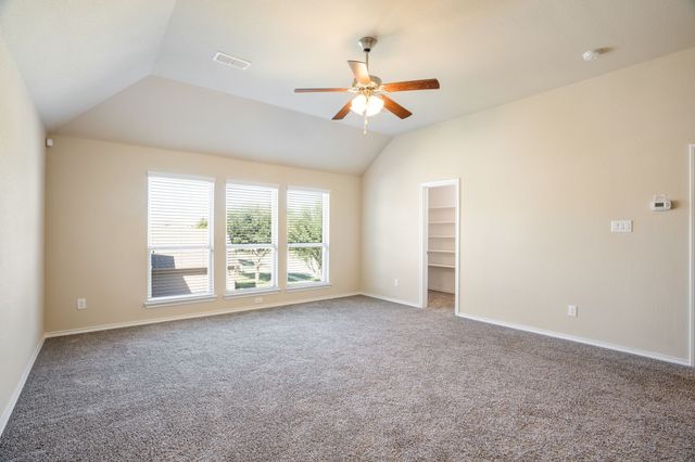 1300 Bellingham Circle, Glenn Heights, TX 75154