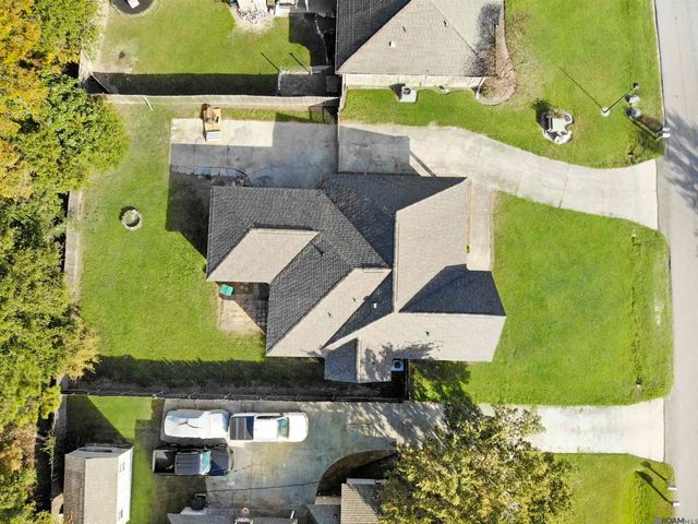 12781 Landon Dr, Walker, LA 70785