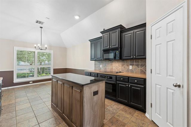 4301 Warrington Way, Norman, OK 73072