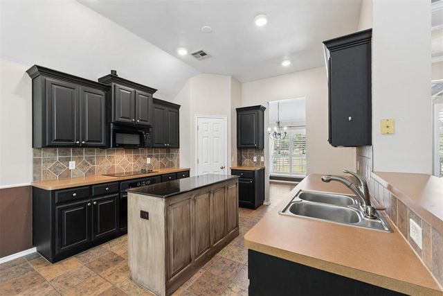 4301 Warrington Way, Norman, OK 73072