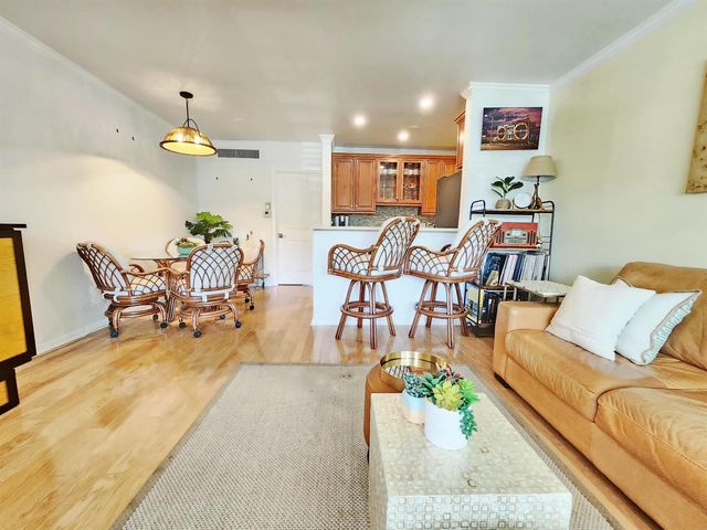 1001 NE 8th Avenue 212, Delray Beach, FL 33483