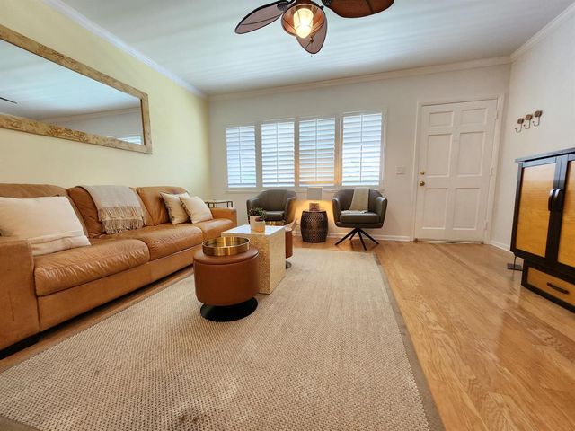 1001 NE 8th Avenue 212, Delray Beach, FL 33483
