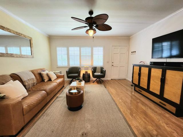 1001 NE 8th Avenue 212, Delray Beach, FL 33483