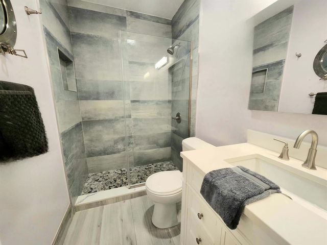1001 NE 8th Avenue 212, Delray Beach, FL 33483