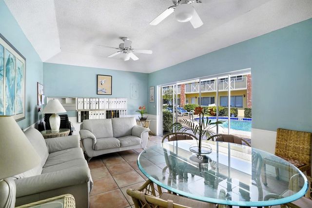 1001 NE 8th Avenue 212, Delray Beach, FL 33483