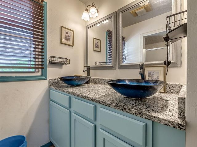 8139 NW 11th Street, Oklahoma City, OK 73127