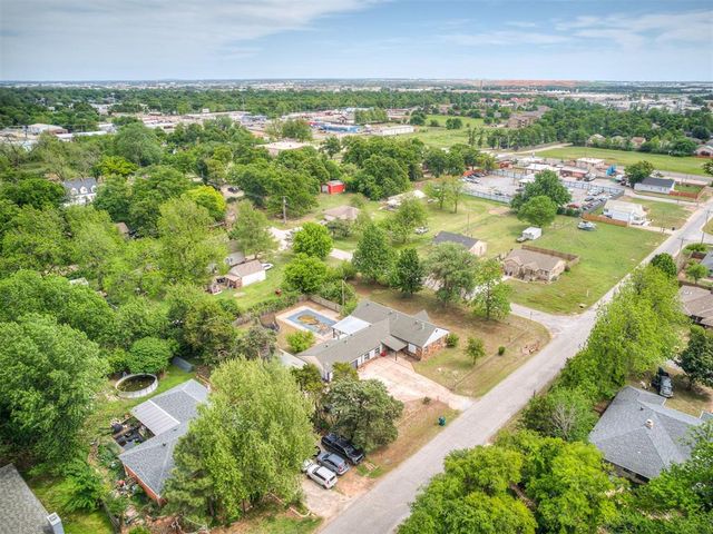 8139 NW 11th Street, Oklahoma City, OK 73127