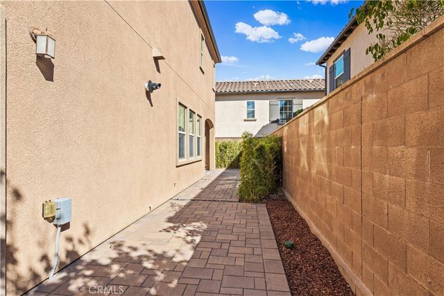 191 Firefly, Irvine, CA 92618