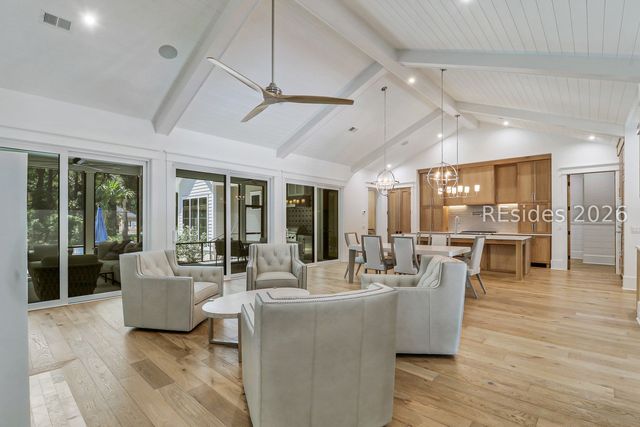 30 Kingston Rd, Hilton Head Island, SC 29928