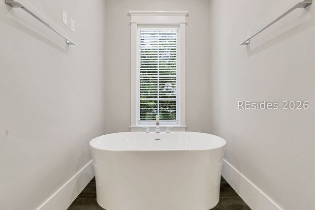 30 Kingston Rd, Hilton Head Island, SC 29928