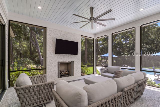 30 Kingston Rd, Hilton Head Island, SC 29928