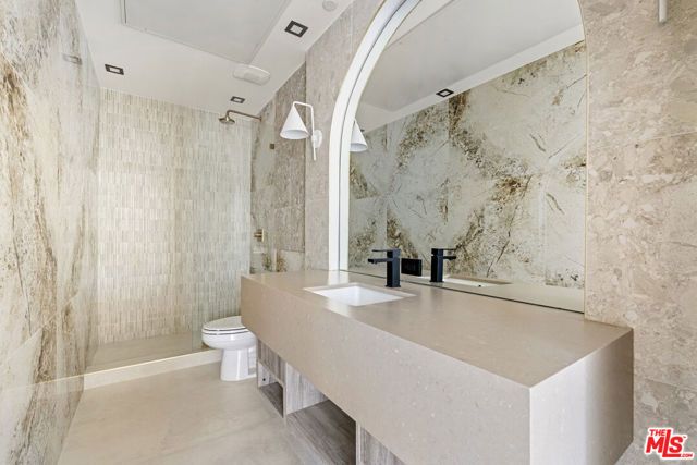 1021 N Ogden Drive 2, West Hollywood, CA 90046