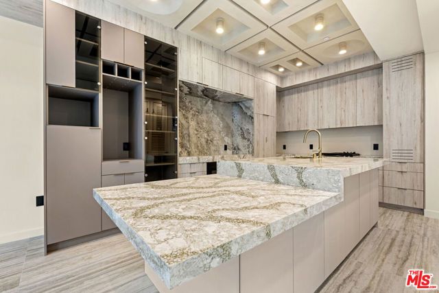 1021 N Ogden Drive 2, West Hollywood, CA 90046