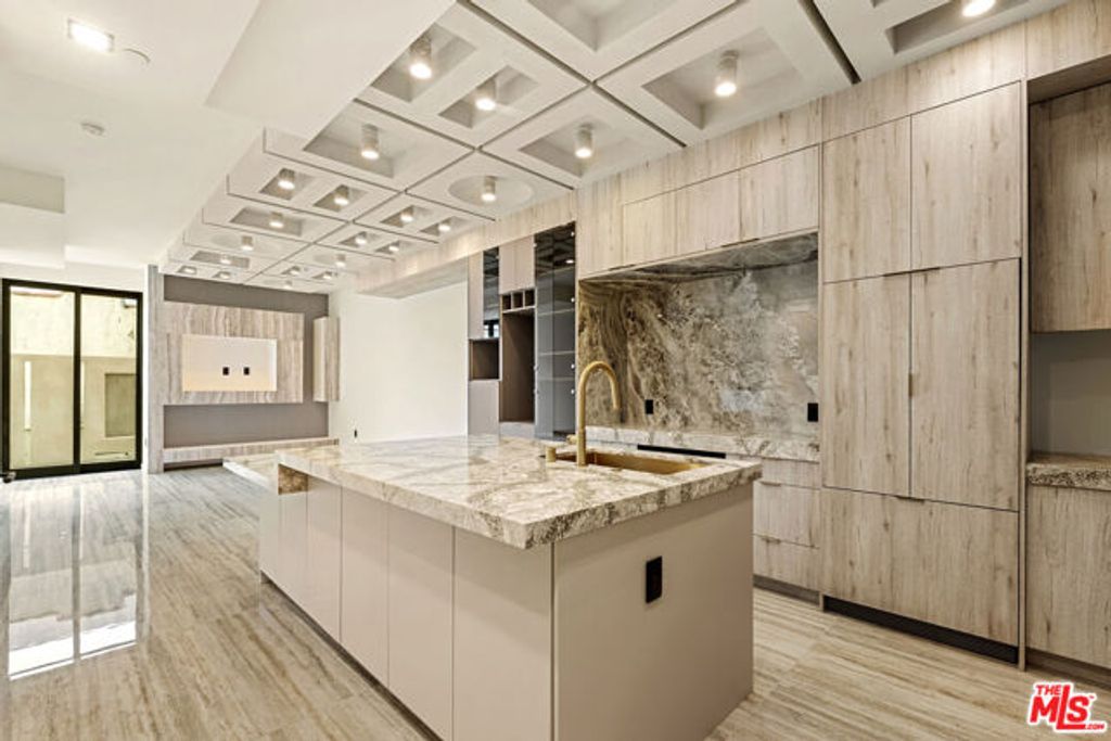 1021 N Ogden Drive 2, West Hollywood, CA 90046