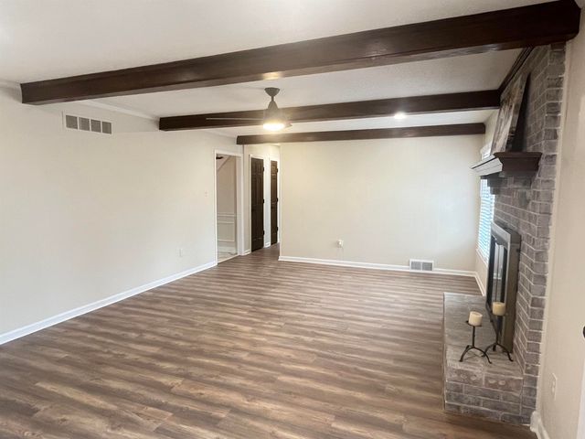 1595 MILLER FARMS RD, Germantown, TN 38138