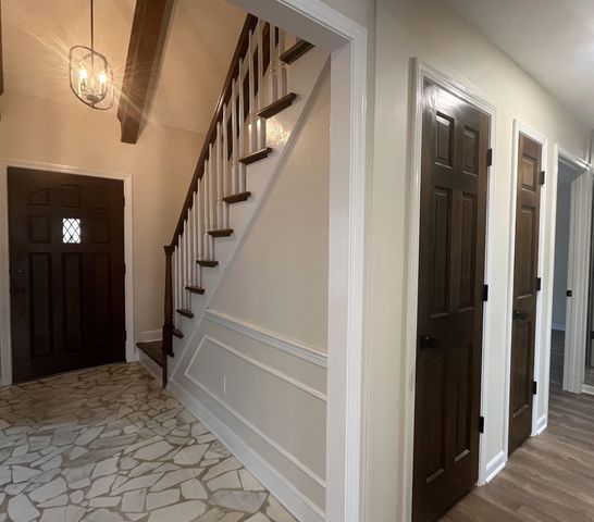 1595 MILLER FARMS RD, Germantown, TN 38138