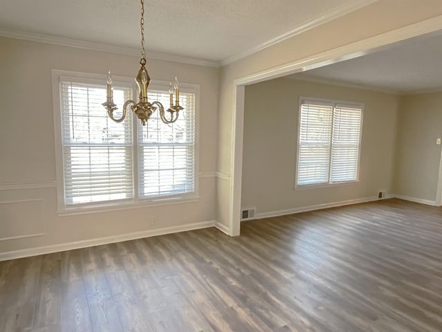 1595 MILLER FARMS RD, Germantown, TN 38138