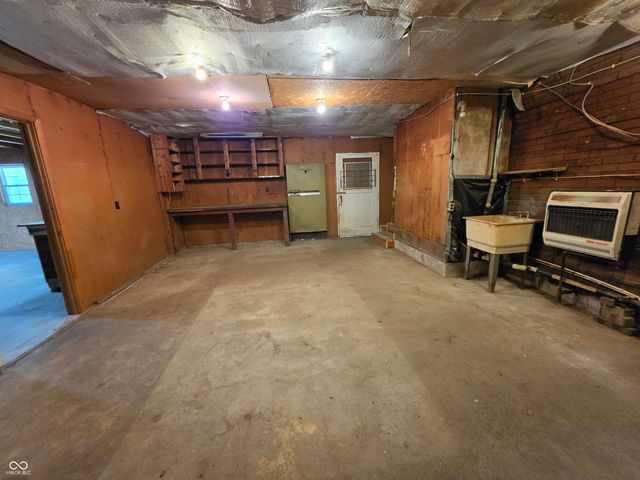 1209 Shelby Street, Alexandria, IN 46001