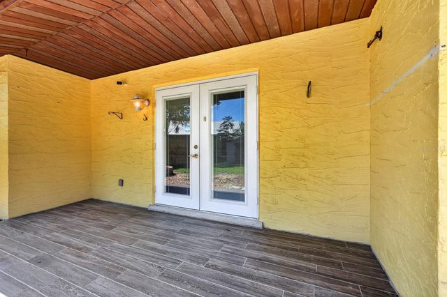 109 SHANGRI LA CIRCLE, Edgewater, FL 32132