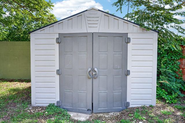 109 SHANGRI LA CIRCLE, Edgewater, FL 32132