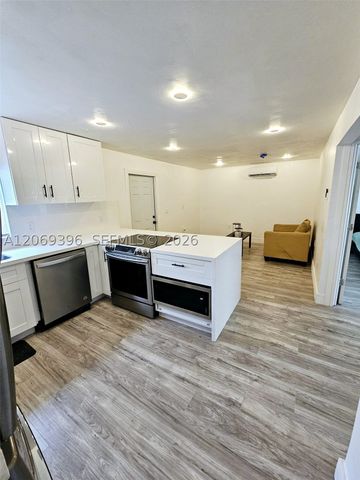 5000 SW 26th Ave, Dania Beach, FL 33312
