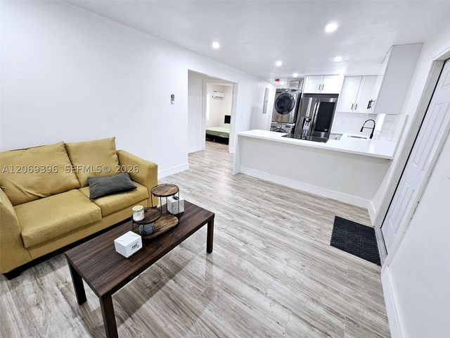 5000 SW 26th Ave, Dania Beach, FL 33312
