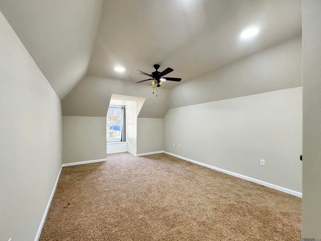 16445 Long Lake Dr, Prairieville, LA 70769