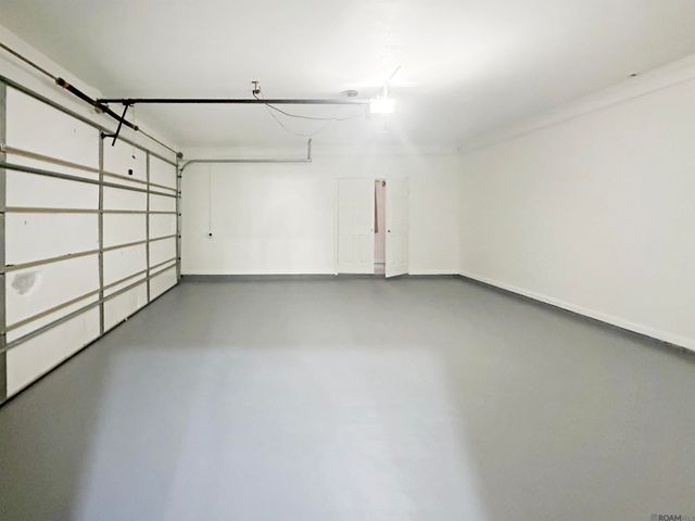 16445 Long Lake Dr, Prairieville, LA 70769