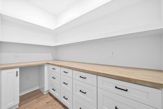 4905 Royal View Way, Clarksville, TN 37040