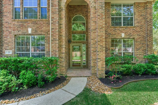 23 Weeping Spruce Place, Conroe, TX 77384