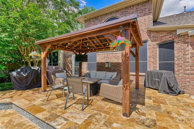 23 Weeping Spruce Place, Conroe, TX 77384