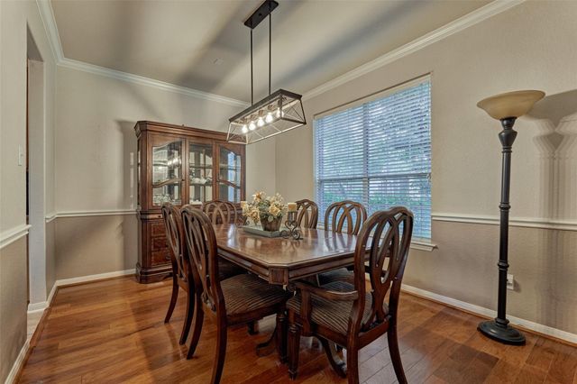 23 Weeping Spruce Place, Conroe, TX 77384