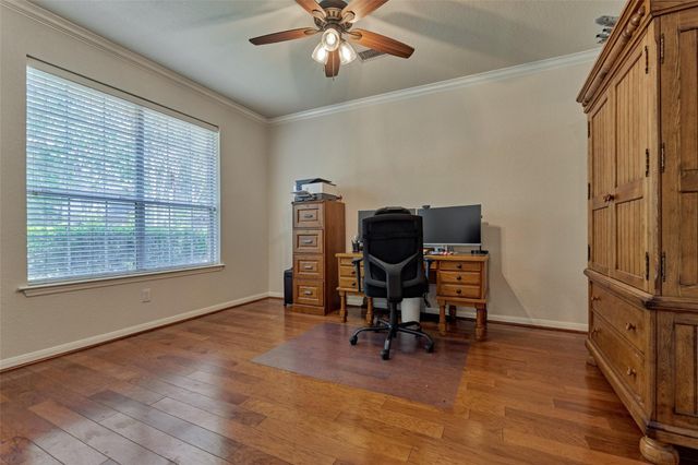 23 Weeping Spruce Place, Conroe, TX 77384