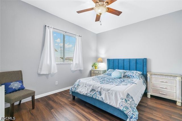 1049 NW 38th PL, Cape Coral, FL 33993