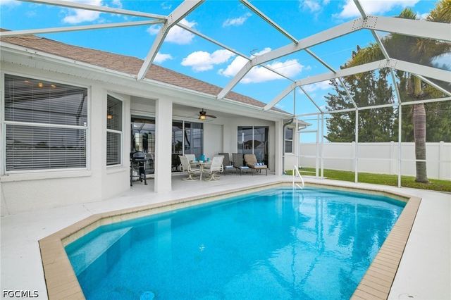 1049 NW 38th PL, Cape Coral, FL 33993