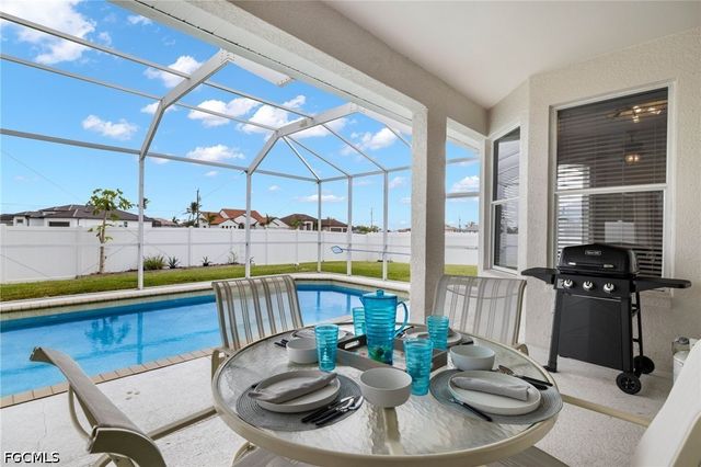 1049 NW 38th PL, Cape Coral, FL 33993