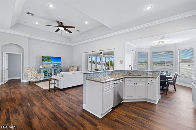 1049 NW 38th PL, Cape Coral, FL 33993