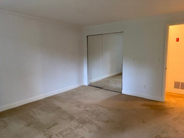 1 Kingswood 8, Abington, MA 02351