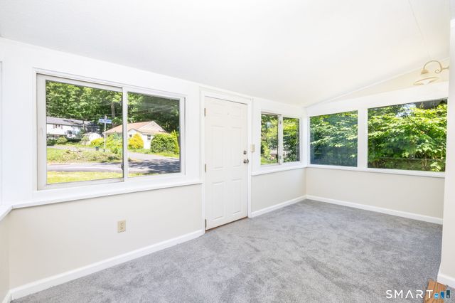 1 West Boulevard, East Hampton, CT 06424
