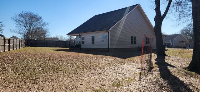 115 Willow Way, Headland, AL 36345