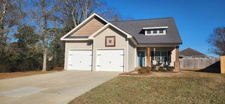 115 Willow Way, Headland, AL 36345