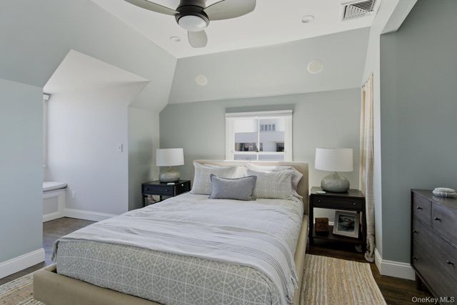 688 Dune Road, Westhampton Dunes, NY 11978