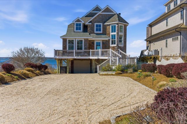 688 Dune Road, Westhampton Dunes, NY 11978