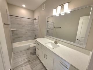 1620 Oak Tree Drive 3210, Houston, TX 77080