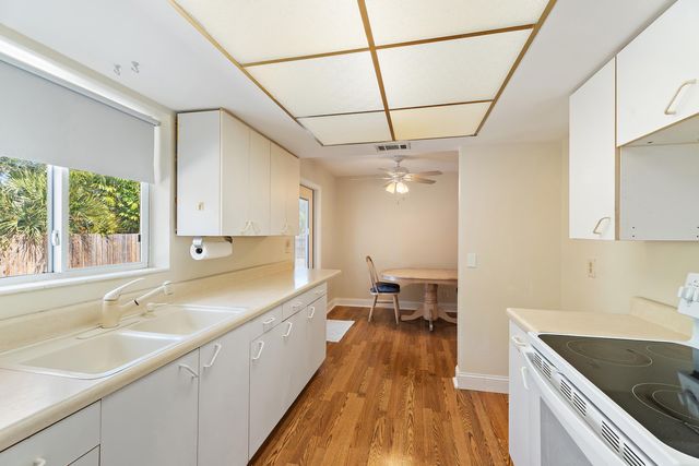 815 W Laird Drive, Jupiter, FL 33458